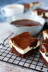 Cheesecake with chocolate cake
