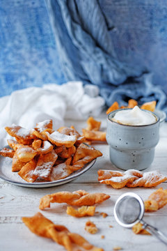Angel wings with mascarpone cheese