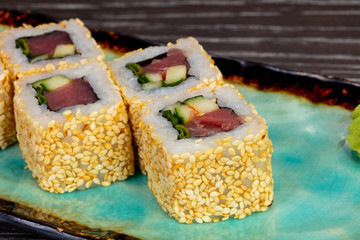 Spicy tuna rolls