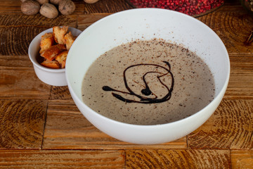 Appetizing mushroom soup
