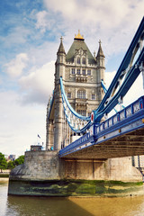 Fototapeta na wymiar Closeup on Tower Bridge from the South Bank