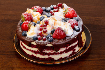 Cake with berries