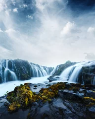 Papier Peint photo Cascades Célèbre cascade de Bruarfoss avec de l& 39 eau bleue en été. Islande, Europe