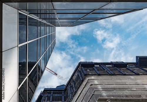 Immeuble Bureau Travail Tour Construction Travaux Grue Beton Building Gratte Ciel Banque Business Travailler Verriere Moderne Avenir Perspective Ciel Bleu Angle Wall Mural Shocky Immeuble Bureau Travail Tour Construction Travaux Grue Beton Building Gratte Ciel Banque Business Travailler Verriere Moderne Avenir Perspective Ciel Bleu Angle Wall Mural Shocky