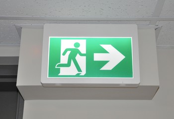 Lighted emergency evacuation sign 