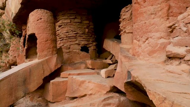 Grotte aux greniers de Nagou - Tandjouare - Togo - Nok