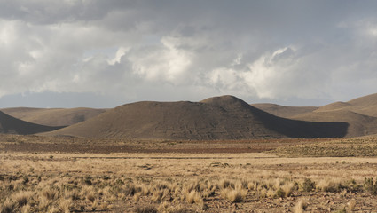 Fototapeta na wymiar The beautiful landscape of Bolivia along the road to La Paz, South America