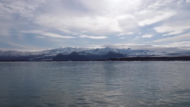 J&ouml;kuls&aacute;rl&oacute;n Geltscherlagune Island -Eisberg