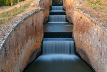 Fototapeta na wymiar Locks of Canal de Castilla in Fromista, Palencia province, Spain