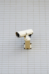 壁面の監視カメラ