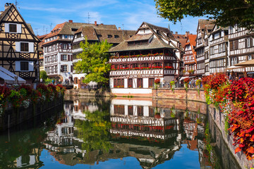 Petit France in Strassburg/Frankreich - obrazy, fototapety, plakaty