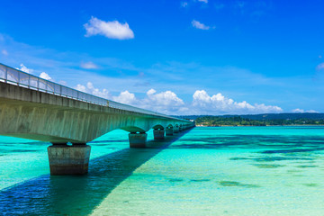Fototapeta premium 古宇利大橋