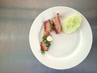 Grilled pork with spicy dipping sauce