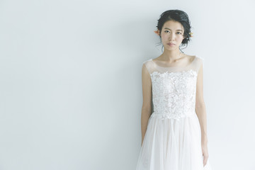 ウェディングドレスを着た花嫁