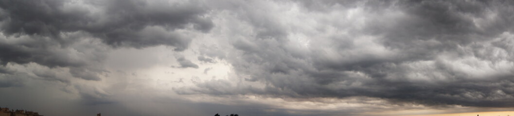 Fototapeta na wymiar Nubes de tormenta