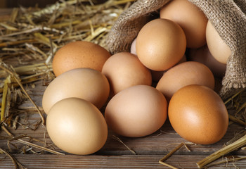 Raw organik farm eggs