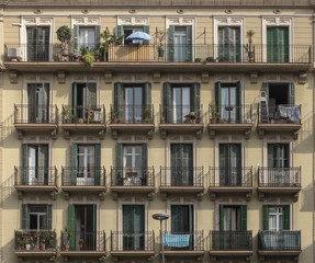 Obraz premium Barcelona typical facades