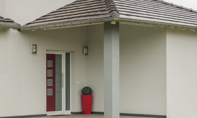 Architektur Eingangsbereich eines modernen Einfamiliehauses mit Vordach - Architecture entrance...