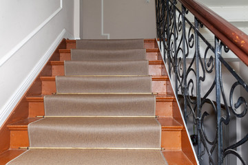 Treppenaufgang Altbau