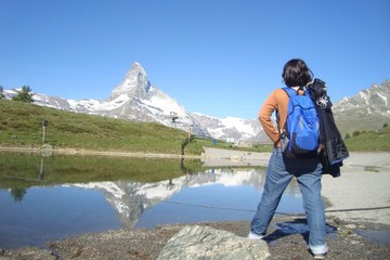 Obraz premium hiker in Matterhorn, Switzerland