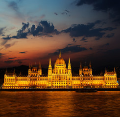 Obraz premium Budapest Parliament facade