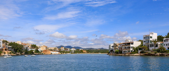 Fototapeta na wymiar View of the harbor and boats