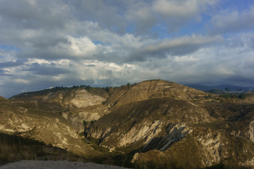 Fototapeta na wymiar roadside view on the landscape of ecuador