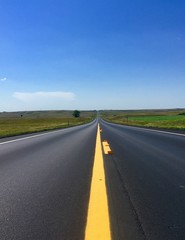 Obraz premium Straight road