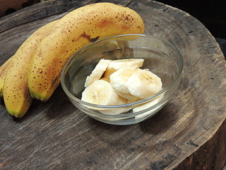 Banana cortada 