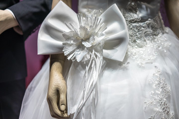 wedding rings on pillow