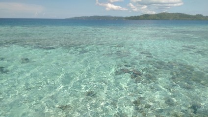 Obraz premium Shallow water in Indonesia