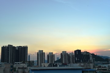 Fototapeta na wymiar urban shenzhen at sunset moment (2)