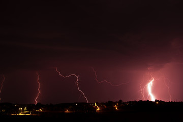 Obraz na płótnie Canvas Red lightning thunder