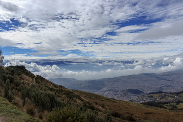 Obraz na płótnie Canvas View from ruca pichincha over quito, ecuador