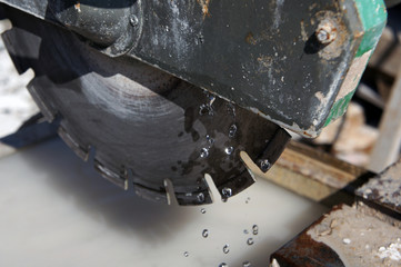 stone cutting machine