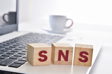 SNS　ソーシャルネットワーク　イメージ