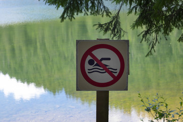 sign not swimming on the lake