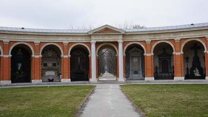 Fototapeta na wymiar Zentralfriedhof in Wien, Österreich