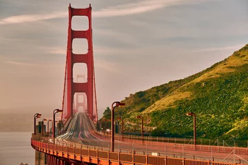 Foto auf Acrylglas Blick auf die Golden Gate Bridge bei Sonnenaufgang, San Francisco © haveseen