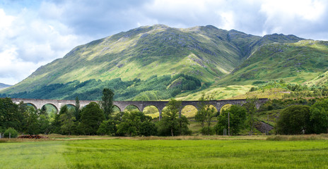 Fototapeta na wymiar Glenfinnan Viaduct, Scotland