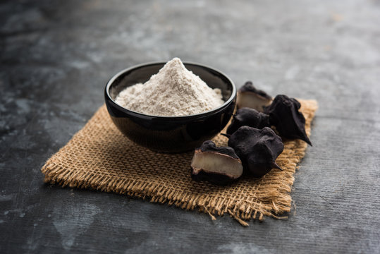 cooked Water chestnut with flour or powder, also known as singada/singara or shingada peeth, selective focus