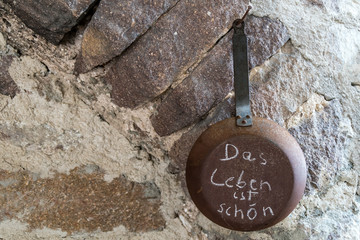 Das Leben ist schön Pfanne