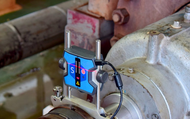 Laser alignment of shaft centrifugal pump. Check alignment and re-adjust. Laser alignment check rotating equipment and re-adjust. 
