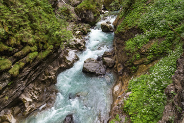 Breitach fluß und Breitachklamm tiefe Schlucht in Oberstdorf. Allgäu. Bayern.