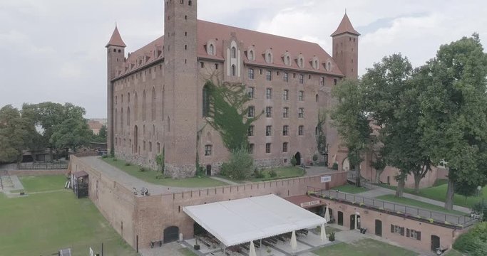 ZAMEK GNIEW_6