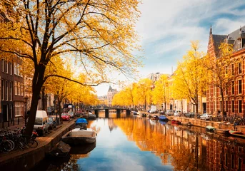 Fotobehang Amsterdam dijk van grachtengordel in het voorjaar, Amsterdam in de herfst, Nederland