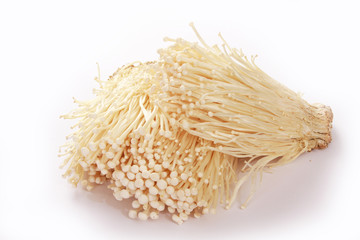 preparing fresh east asian enoki mushrooms