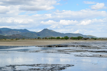 Fototapeta premium Beautiful reflection at Lake Magadi, Rift Valley, Kenya