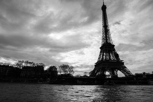 Seine river and Eiffel Tower in Paris (Black and white photo)