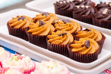 Orange and choclate cupcakes